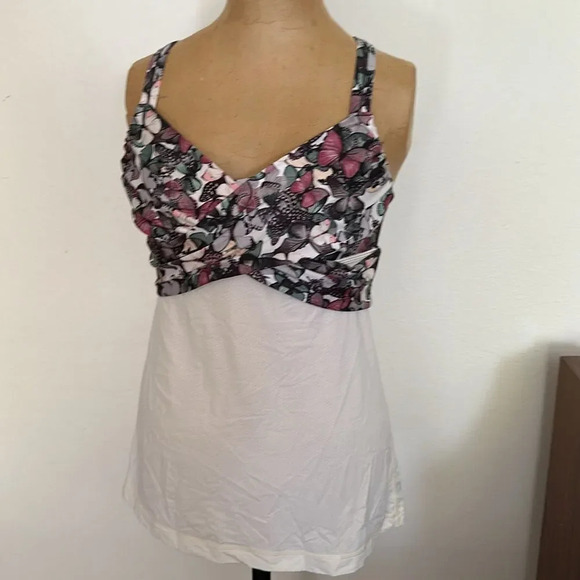 Lululemon sz 8 tank bra white with butterfly print excellent pre owned condition - Picture 4 of 7